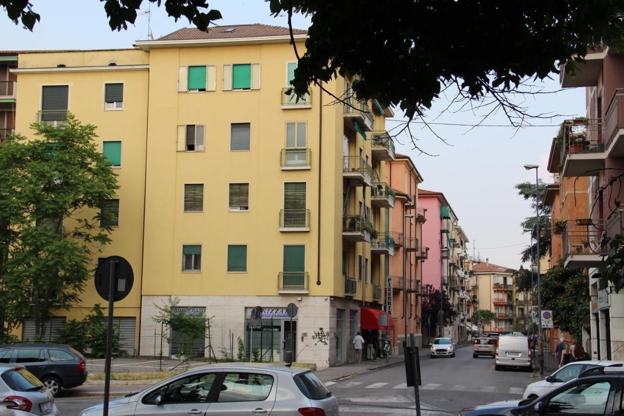 Arcobaleno Affittacamere Verona Exterior foto